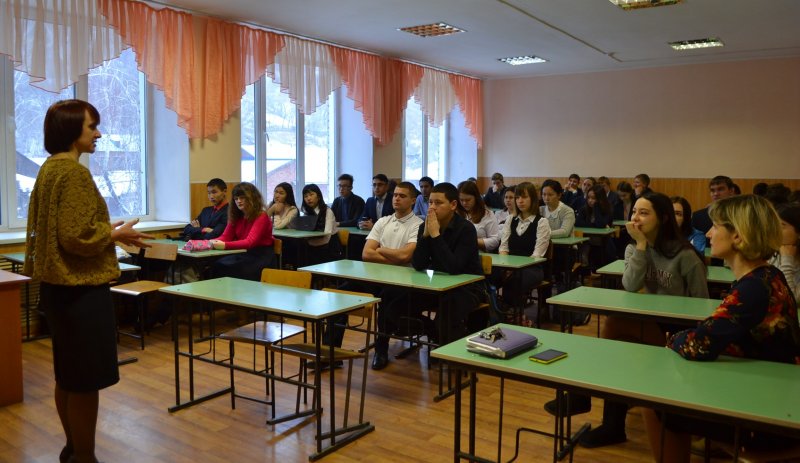Профориентационная встреча со старшеклассниками МБОУ «Гимназия №9 «Гармония» г.Горно-Алтайска»