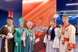 Владимир Путин дал старт Году единства народов России на марафоне Общества «Знание» «Россия — семья семей»